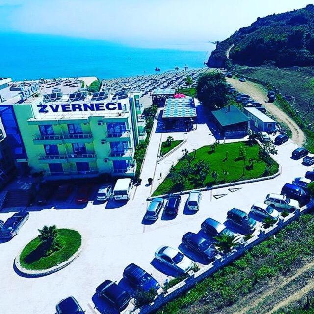 Hotel Zverneci Kültér fotó